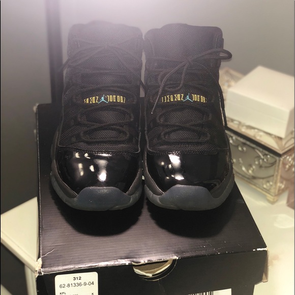 stockx jordan 11 gamma blue